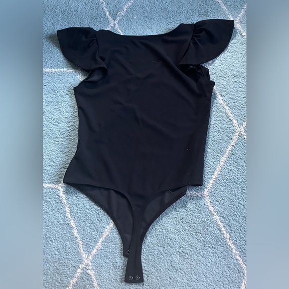 Express- Ruffle Sleeve Bodysuit- Black- Size M​ - Picture 2 of 3